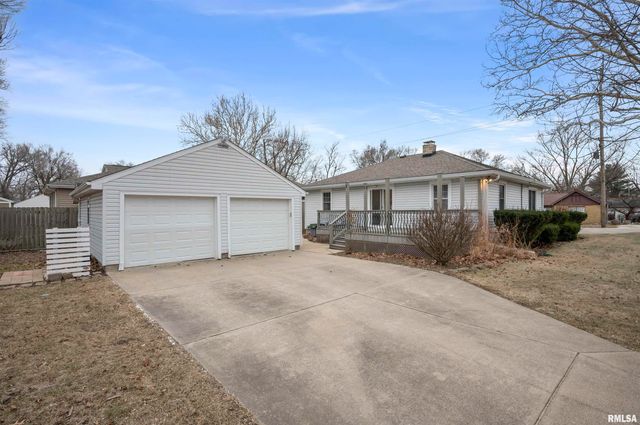 806 N SWORDS Avenue, West Peoria, IL 61604
