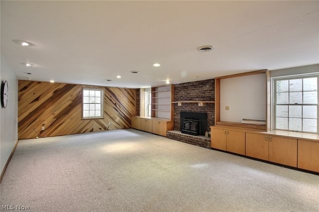 2710 Chesterton Road, Shaker Heights, OH 44122