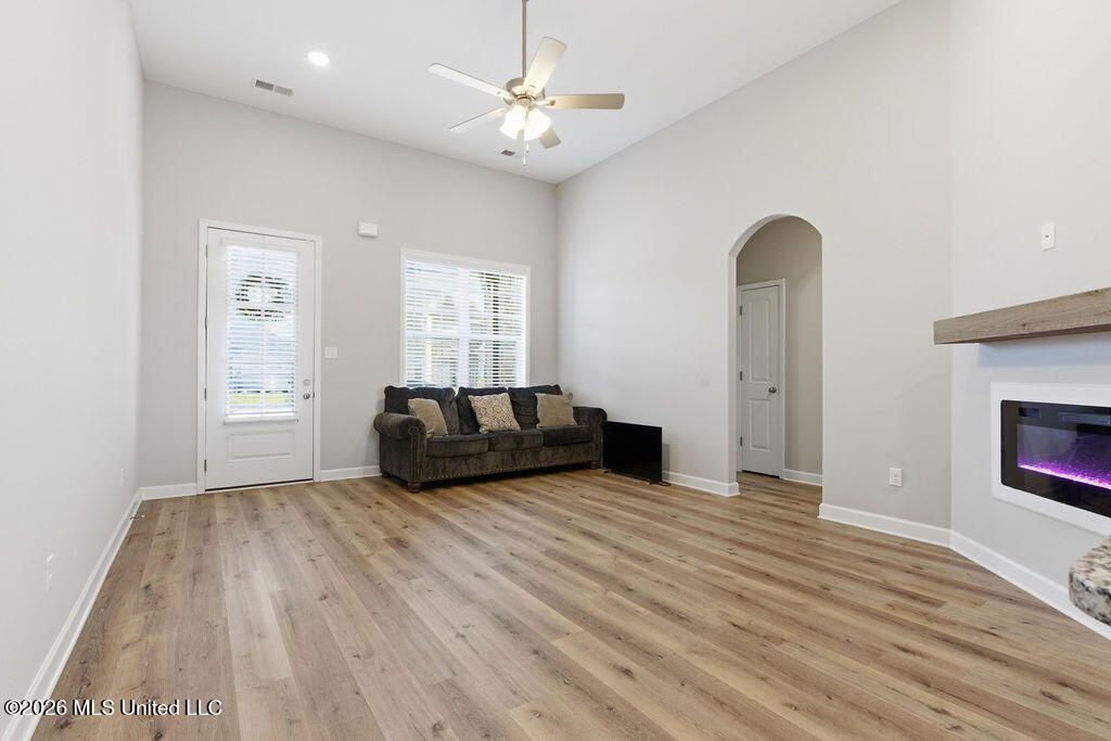 9115 S Lakeside Circle, Walls, MS 38680 — photo 5