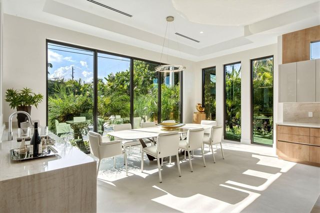 399 NE Spanish Court, Boca Raton, FL 33432