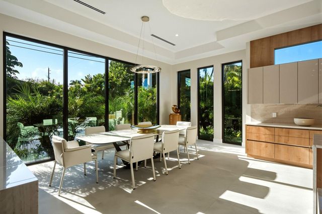399 NE Spanish Court, Boca Raton, FL 33432