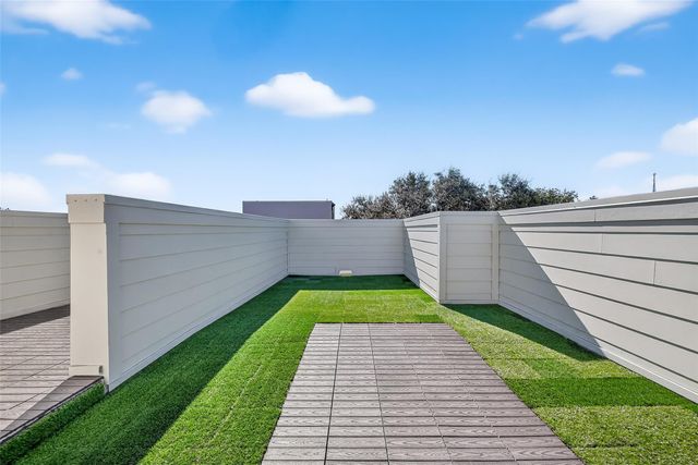 9022 Ferdinand Street, Houston, TX 77051