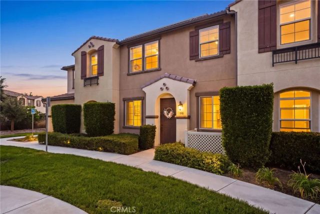 118 Stonebridge, West Covina, CA 91791