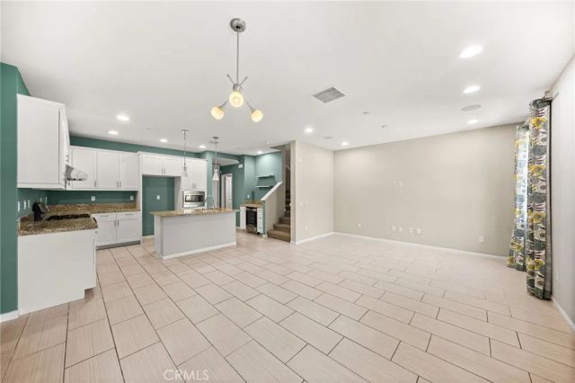118 Stonebridge, West Covina, CA 91791