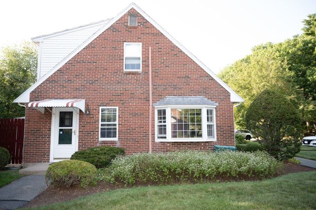 31 Frances Drive 31 D-1, Stoughton, MA 02072