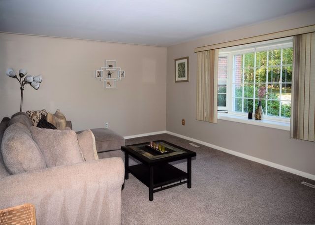 31 Frances Drive 31 D-1, Stoughton, MA 02072