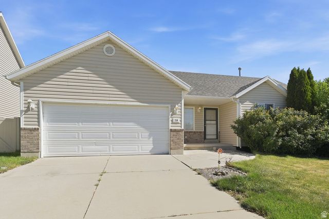 218 W JONATHAN PL, Saratoga Springs, UT 84045