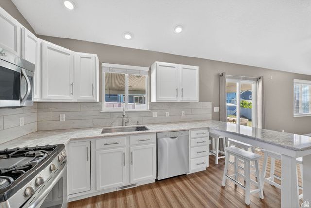 218 W JONATHAN PL, Saratoga Springs, UT 84045
