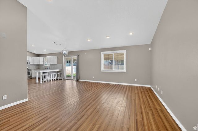 218 W JONATHAN PL, Saratoga Springs, UT 84045