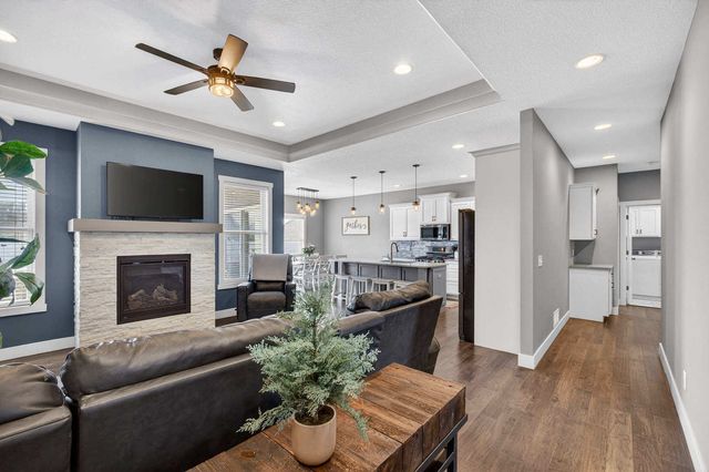 339 Hillside Drive, Eldridge, IA 52748