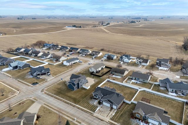 339 Hillside Drive, Eldridge, IA 52748