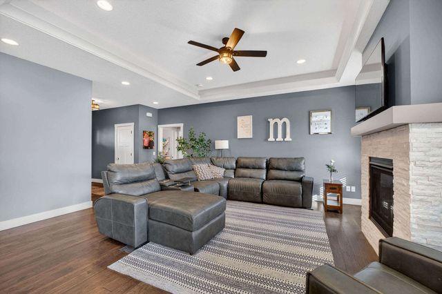 339 Hillside Drive, Eldridge, IA 52748