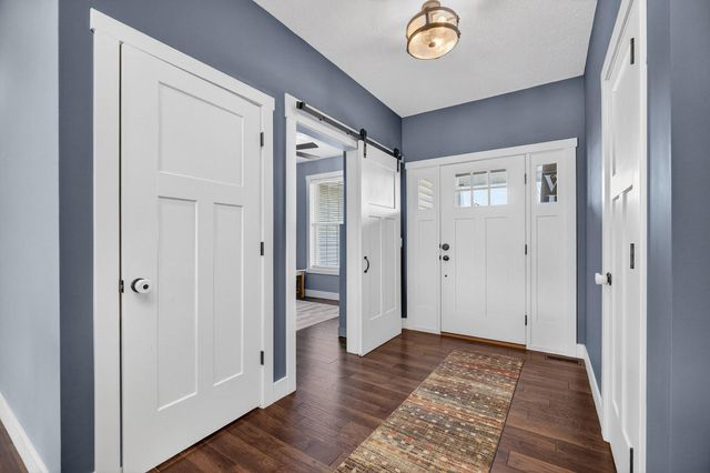 339 Hillside Drive, Eldridge, IA 52748