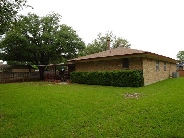 1900 Carla Avenue, Arlington, TX 76014