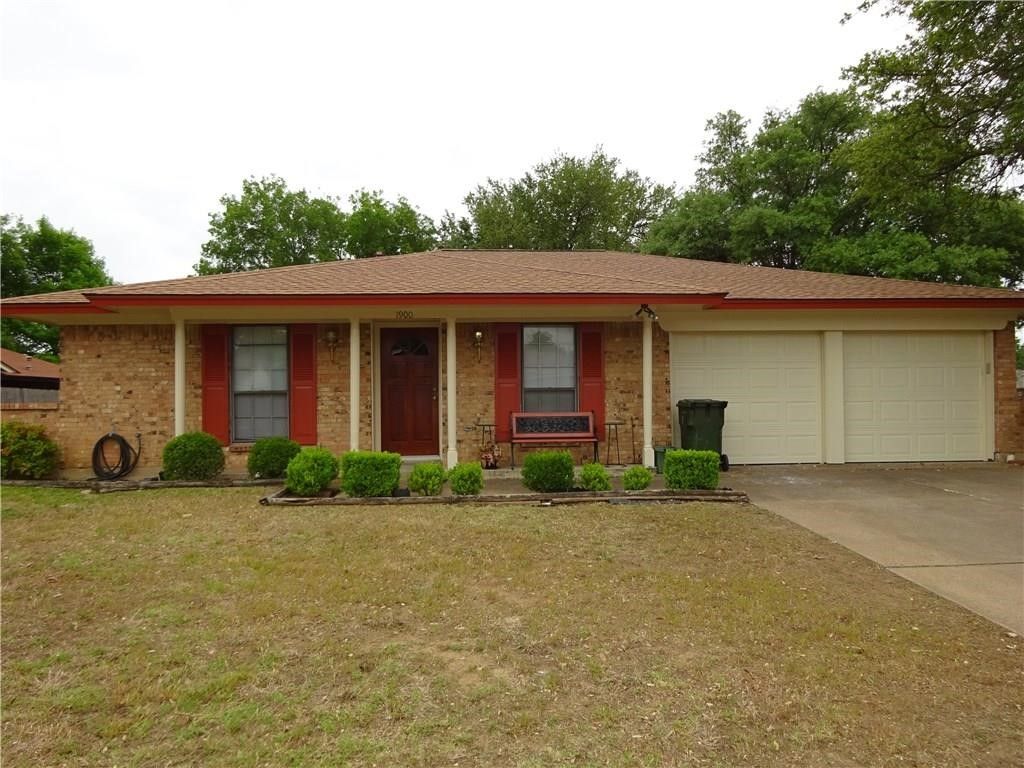 1900 Carla Avenue, Arlington, TX 76014