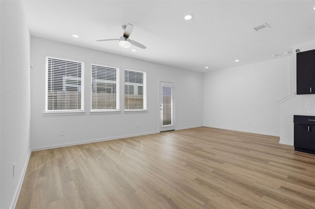 7720 Inwood Grove Lane, Houston, TX 77088