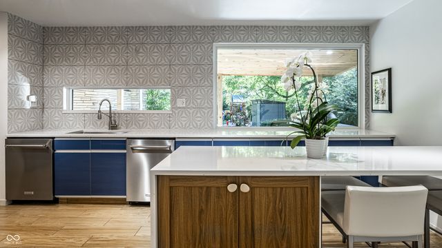 8111 N Meridian Street, Indianapolis, IN 46260