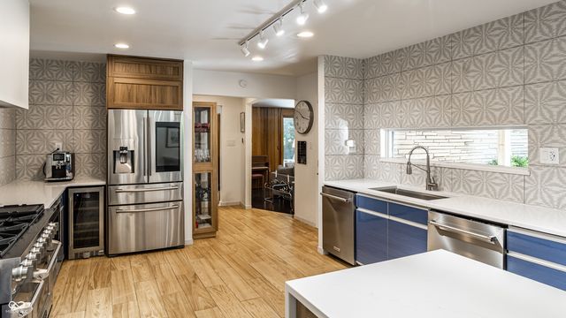 8111 N Meridian Street, Indianapolis, IN 46260