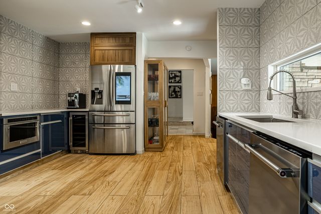 8111 N Meridian Street, Indianapolis, IN 46260