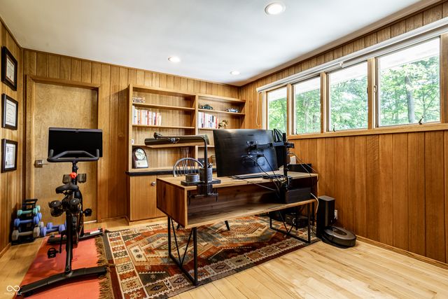 8111 N Meridian Street, Indianapolis, IN 46260