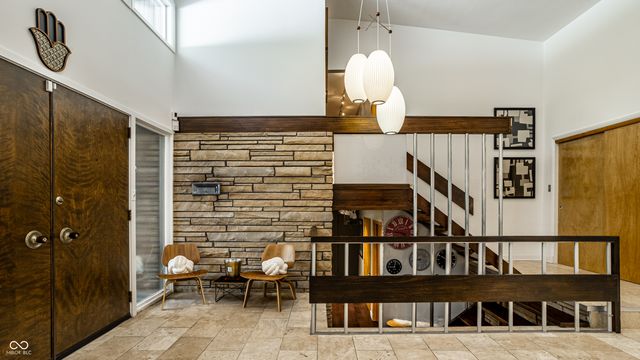8111 N Meridian Street, Indianapolis, IN 46260
