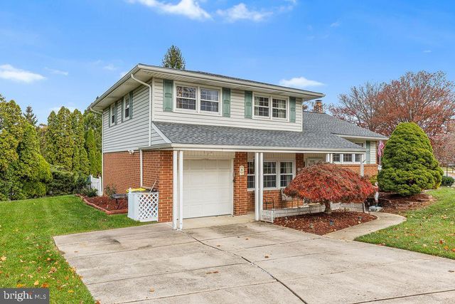 2721 FAWKES DR, Wilmington, DE 19808