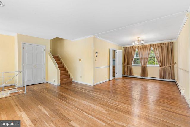 2721 FAWKES DR, Wilmington, DE 19808