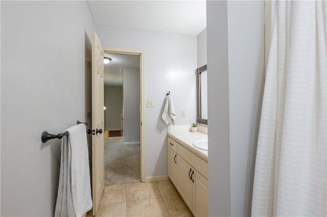 721 Eldridge Street, Lawrence, KS 66049