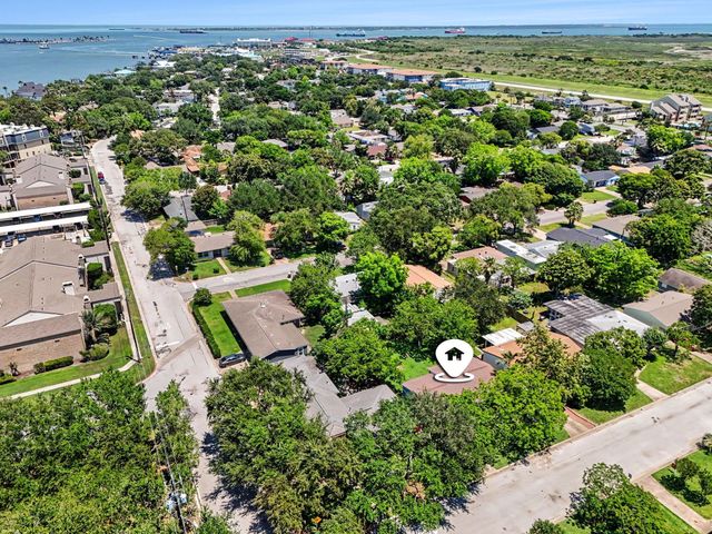 126 Bonita Avenue, Galveston, TX 77550