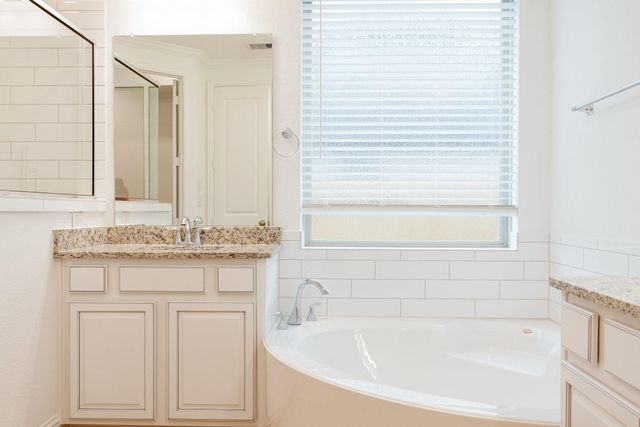 1403 Woodson Ridge Lane, Katy, TX 77494
