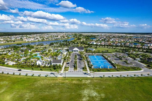 15264 Wildwood Circle, The Acreage, FL 33470