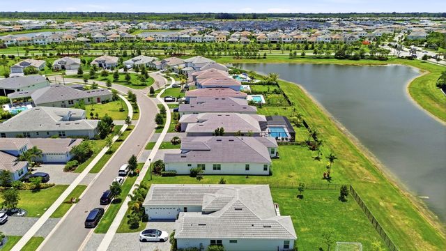 15264 Wildwood Circle, Westlake, FL 33470
