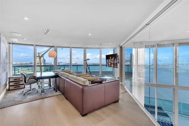 1643 Brickell Ave 3501, Miami, FL 33129