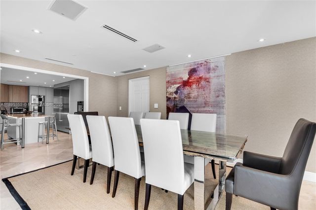 1643 Brickell Ave 3501, Miami, FL 33129