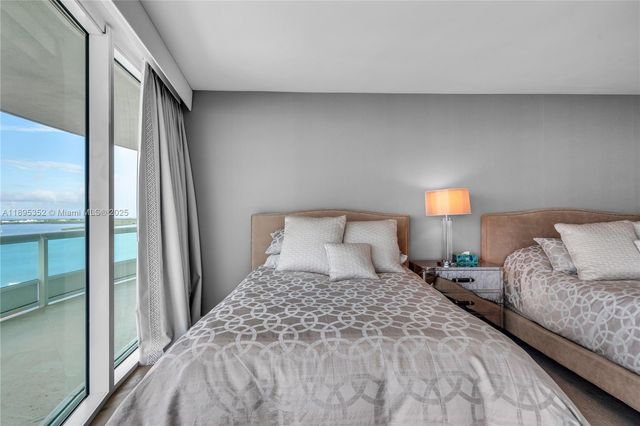 1643 Brickell Ave 3501, Miami, FL 33129