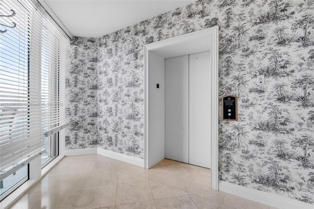 1643 Brickell Ave 3501, Miami, FL 33129