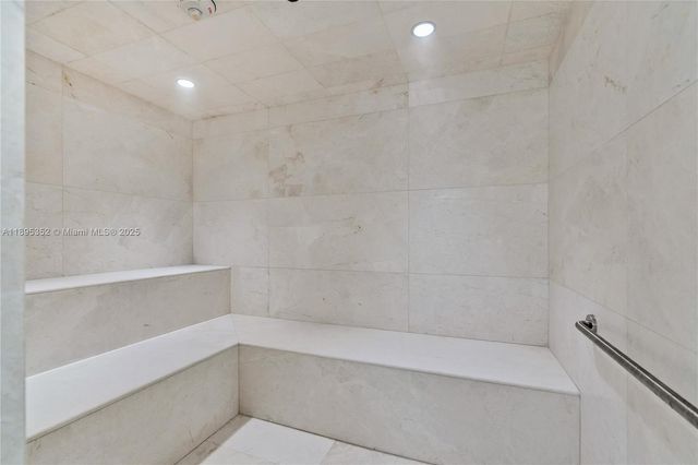 1643 Brickell Ave 3501, Miami, FL 33129