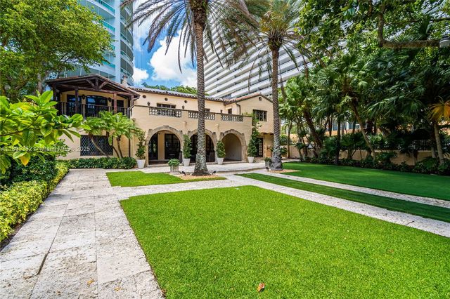 1643 Brickell Ave 3501, Miami, FL 33129