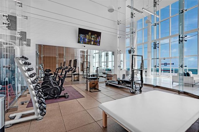 1643 Brickell Ave 3501, Miami, FL 33129