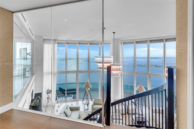 1643 Brickell Ave 3501, Miami, FL 33129