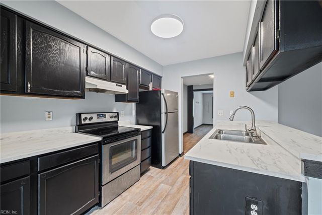 367 Bridgewater DR, Newport News, VA 23603