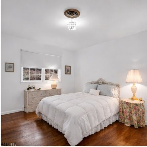 151 Kingwood Dr, Little Falls Twp., NJ 07424