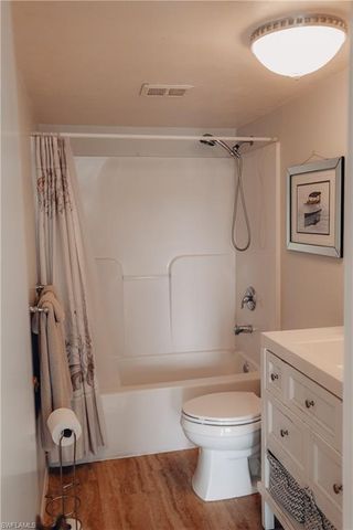 1724 Pine Valley DR # 201, Fort Myers, FL 33907