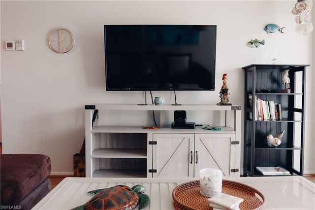 1724 Pine Valley DR # 201, Fort Myers, FL 33907