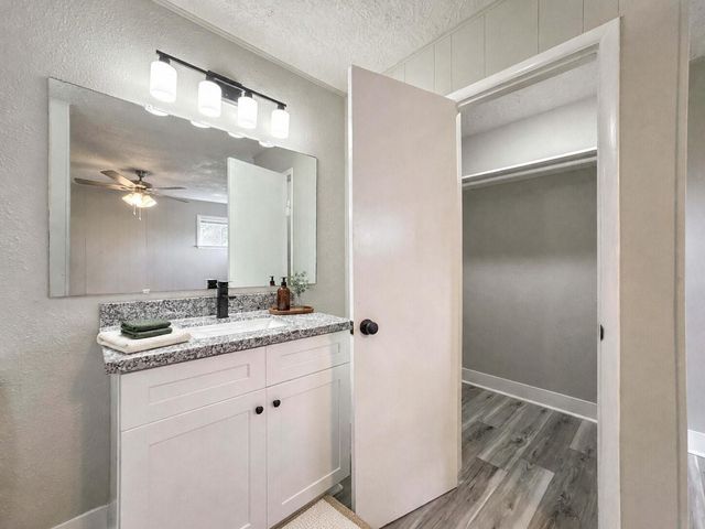 429 17th Avenue N, Texas City, TX 77590