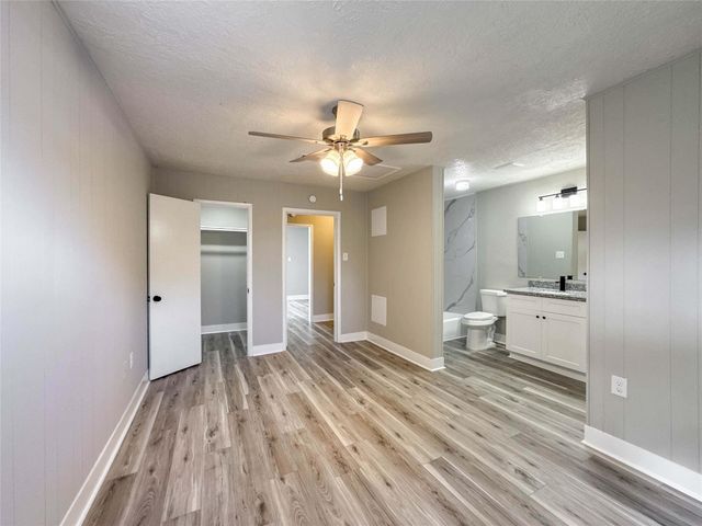 429 17th Avenue N, Texas City, TX 77590