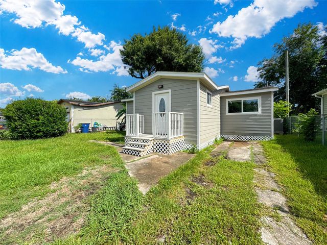 429 17th Avenue N, Texas City, TX 77590