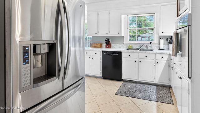 118 Greenwood Drive, Greenville, NC 27834