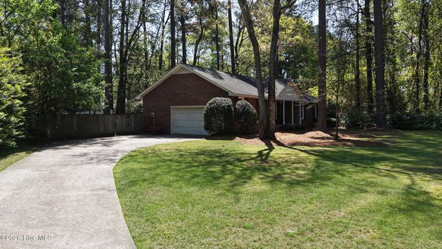 118 Greenwood Drive, Greenville, NC 27834