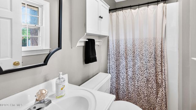 118 Greenwood Drive, Greenville, NC 27834